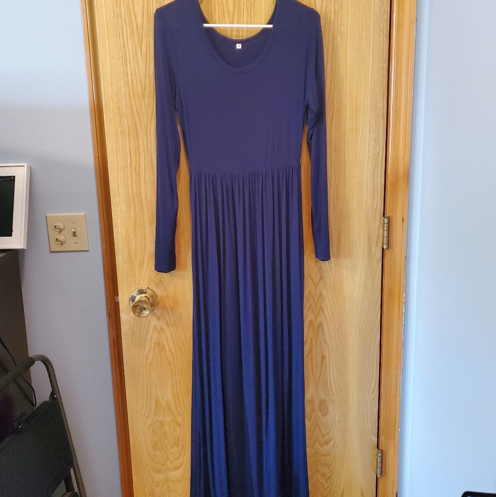 Amazon brand blue long sleeve maxi dress medium